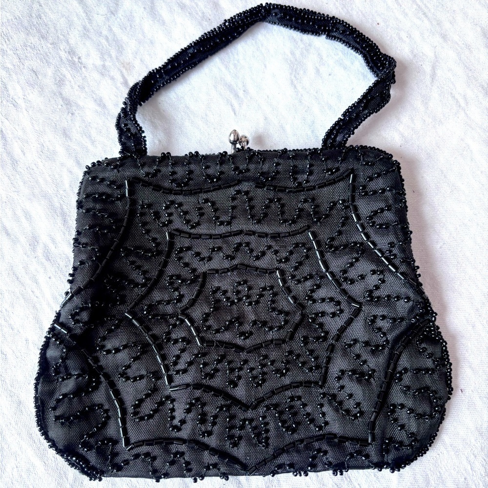 Du Val Vintage Black Beaded Kiss Lock Satin Lined Made in Japan Evening Bag